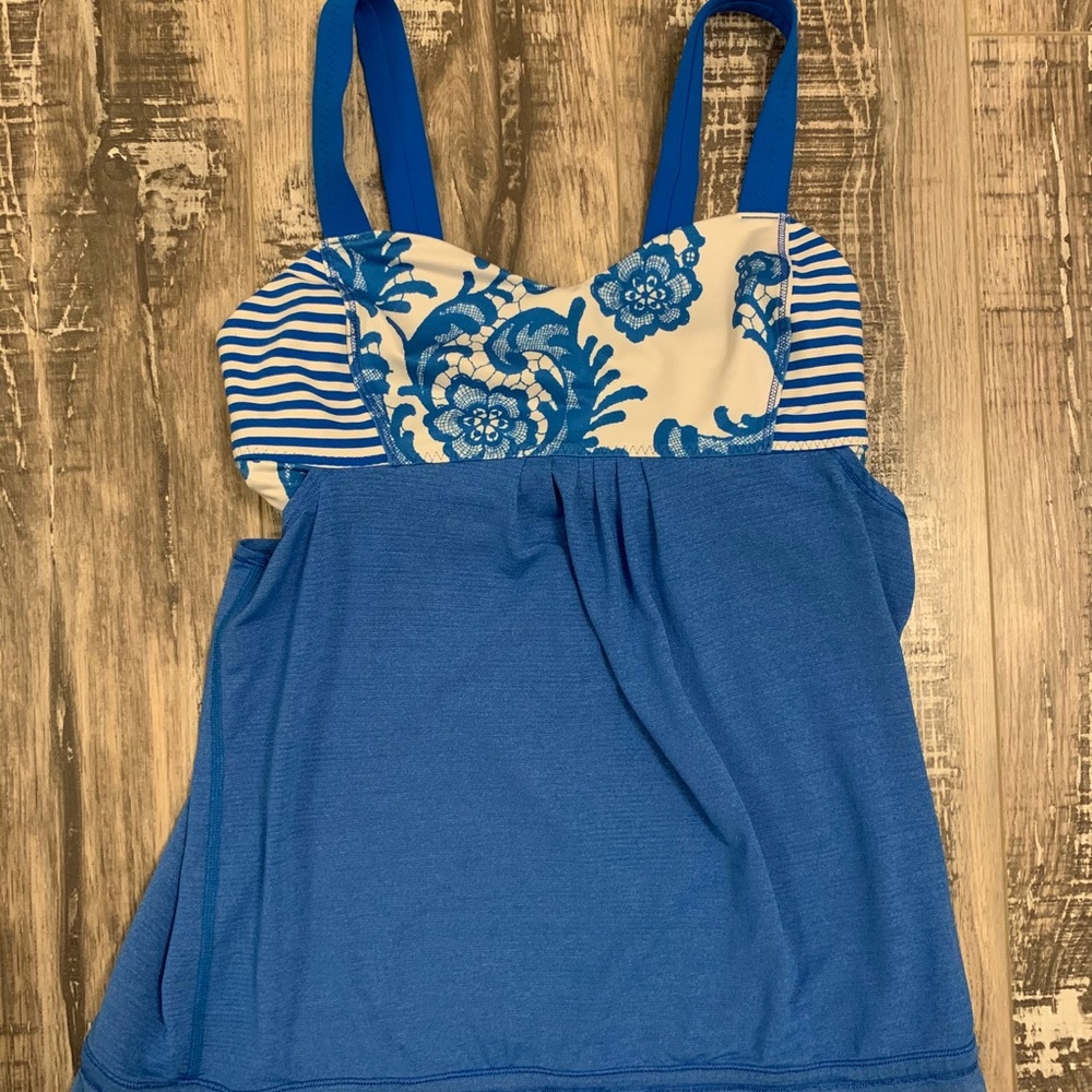 lululemon work out tank top